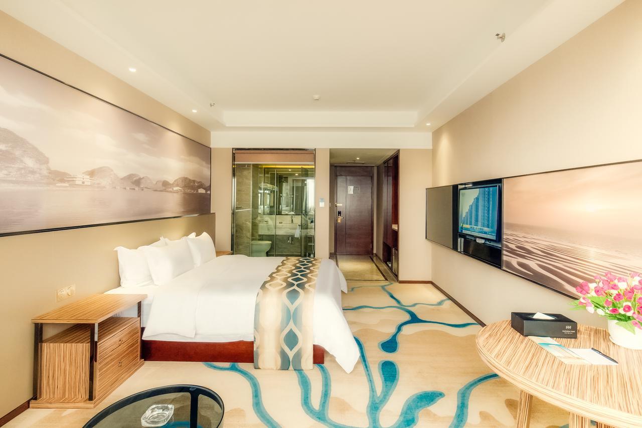 Manhatton Hotel Guilin North Railway Station Экстерьер фото